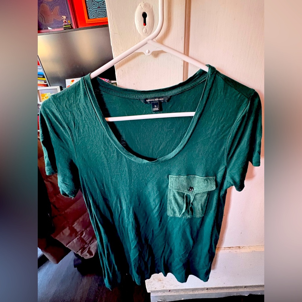 Banana Republic Forrest Green Women's Top with Pocket